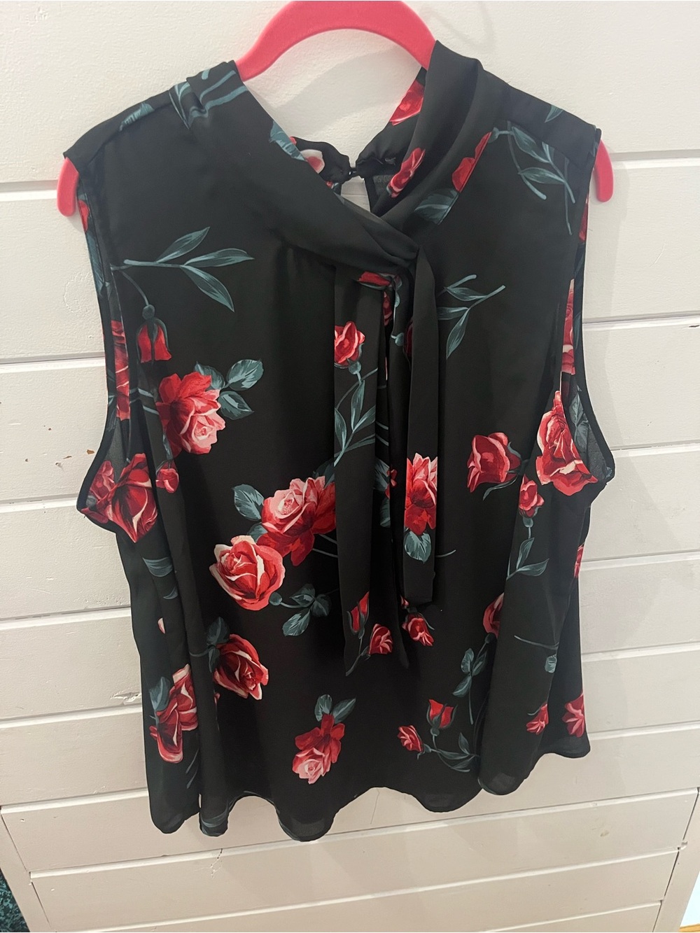 Torrid Floral Tie Neck Sleeveless Blouse Plus Size 2X Black Red Pink Green
